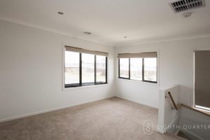 1 Roundhay Crescent, POINT COOK, VIC 3030 AUS