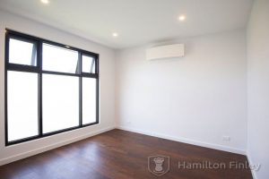 2/5 Barrina Street, BLACKBURN SOUTH, VIC 3130 AUS