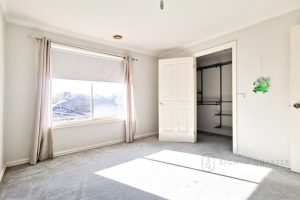 32 Jasmine Drive, MILL PARK, VIC 3082 AUS