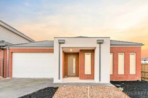14 Singleton Way, POINT COOK, VIC 3030 AUS