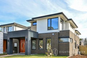 5 Leeds Road, MOUNT WAVERLEY, VIC 3149 AUS
