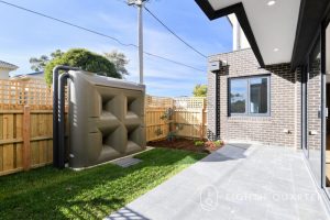 5 Leeds Road, MOUNT WAVERLEY, VIC 3149 AUS