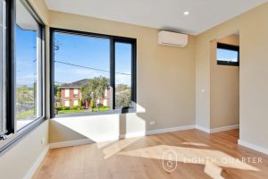 5 Leeds Road, MOUNT WAVERLEY, VIC 3149 AUS