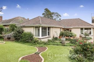 17 Rosedale Road, GLEN IRIS, VIC 3146 AUS