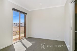 8 Flowering Walk, TARNEIT, VIC 3029 AUS