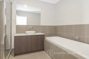 8 Flowering Walk, TARNEIT, VIC 3029 AUS