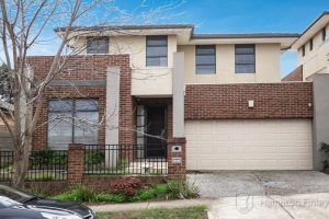 1A Davis Street, DONCASTER, VIC 3108 AUS