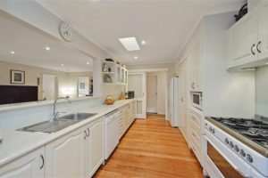 25 Caringal Avenue, DONCASTER, VIC 3108 AUS