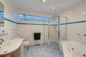 25 Caringal Avenue, DONCASTER, VIC 3108 AUS