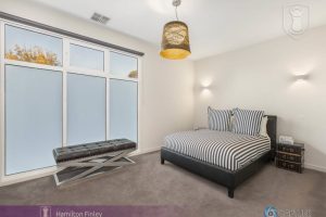 2/27 Carroll Crescent, GLEN IRIS, VIC 3146 AUS