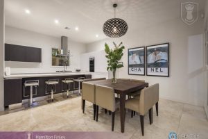 2/27 Carroll Crescent, GLEN IRIS, VIC 3146 AUS