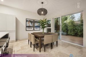 2/27 Carroll Crescent, GLEN IRIS, VIC 3146 AUS