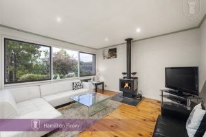 1 Beechwood Close, DONCASTER EAST, VIC 3109 AUS