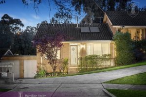 4/7 Melville Court, MOUNT WAVERLEY, VIC 3149 AUS