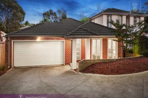 2/5 Thomas Court, DONCASTER, VIC 3108 AUS