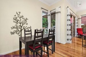 2/5 Thomas Court, DONCASTER, VIC 3108 AUS