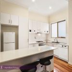 2/5 Thomas Court, DONCASTER, VIC 3108 AUS