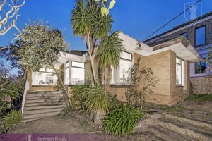113 Mountain View Road, BALWYN NORTH, VIC 3104 AUS