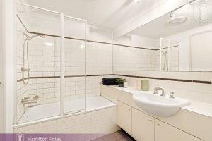 Unit 2/110 Dodds Street, SOUTHBANK, VIC 3006 AUS