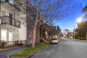 Unit 2/110 Dodds Street, SOUTHBANK, VIC 3006 AUS