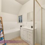 4/18A Springvale Road, NUNAWADING, VIC 3131 AUS
