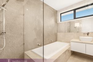 2/14 Beaver Street, BOX HILL SOUTH, VIC 3128 AUS