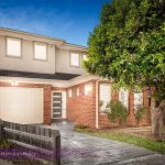 2/1 Lucerne Street, MOUNT WAVERLEY, VIC 3149 AUS