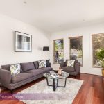 2/1 Lucerne Street, MOUNT WAVERLEY, VIC 3149 AUS