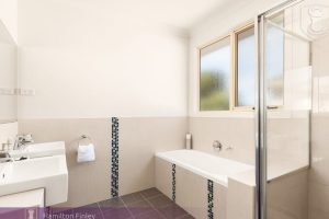 2/1 Lucerne Street, MOUNT WAVERLEY, VIC 3149 AUS