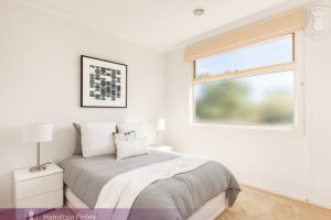 2/1 Lucerne Street, MOUNT WAVERLEY, VIC 3149 AUS