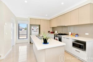 10 Barncroft Crescent, KEYSBOROUGH, VIC 3173 AUS
