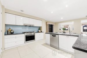 32 Canora Street, BLACKBURN SOUTH, VIC 3130 AUS