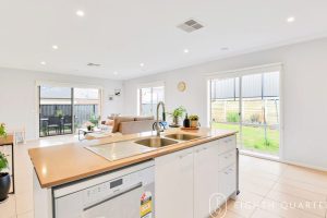 17 Plough Street, MERNDA, VIC 3754 AUS