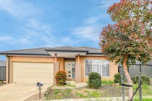 13 Murmungee Avenue, MERNDA, VIC 3754 AUS