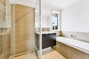 136 Bolivar Esplanade, TRUGANINA, VIC 3029 AUS