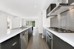 136 Bolivar Esplanade, TRUGANINA, VIC 3029 AUS