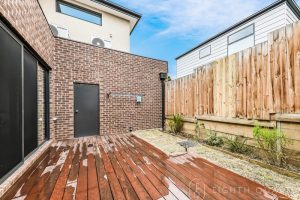 1/3 Tudor Street, BURWOOD, VIC 3125 AUS