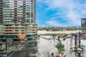 4D/9 Waterside Place, DOCKLANDS, VIC 3008 AUS