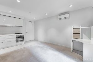 613/33 Mackenzie Street, MELBOURNE, VIC 3000 AUS