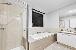 1 Sunflower Court, KEYSBOROUGH, VIC 3173 AUS