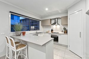 1 Sunflower Court, KEYSBOROUGH, VIC 3173 AUS