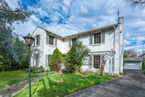 37 Hopetoun Avenue, CANTERBURY, VIC 3126 AUS