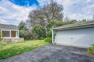 37 Hopetoun Avenue, CANTERBURY, VIC 3126 AUS