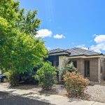 6 McWilliams Crescent, POINT COOK, VIC 3030 AUS