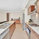 6 McWilliams Crescent, POINT COOK, VIC 3030 AUS