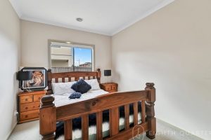 6 McWilliams Crescent, POINT COOK, VIC 3030 AUS