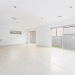 4 Flagstaff Cres, POINT COOK, VIC 3030 AUS