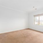 4 Flagstaff Cres, POINT COOK, VIC 3030 AUS