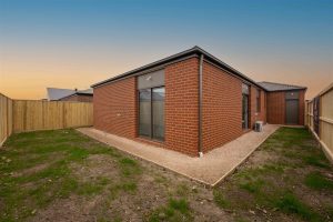 8 Frolic Street, TARNEIT, VIC 3029 AUS