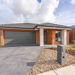 29 Caravan Parade, BERWICK, VIC 3806 AUS